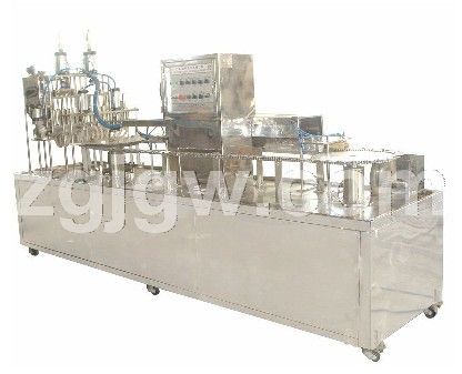 供應棒棒冰自動充填封口機 性能穩(wěn)定，品質保證，可定制采購——汕頭市金平區(qū)湘源食品機械廠引領行業(yè)創(chuàng)新
